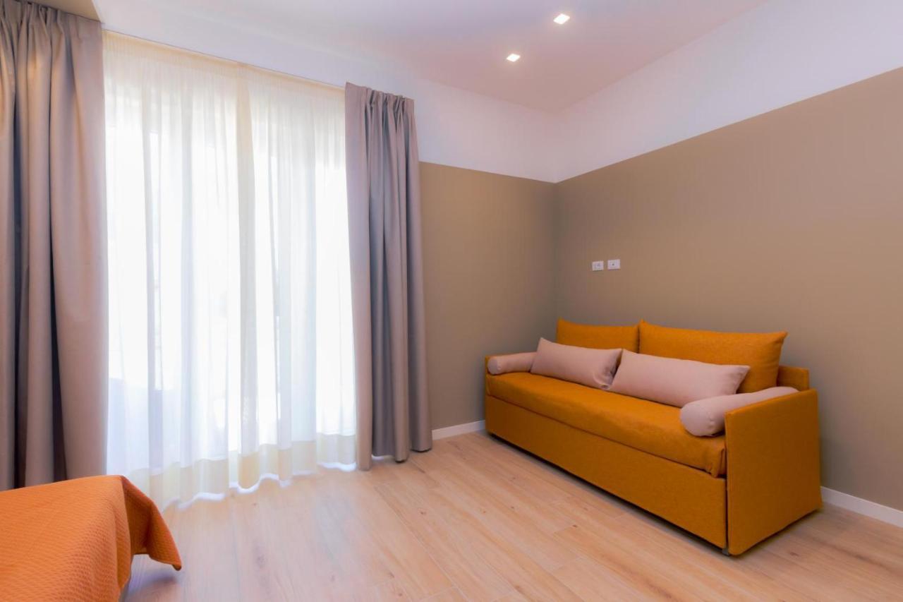 Domina Apartments โมโนโปลี ภายนอก รูปภาพ